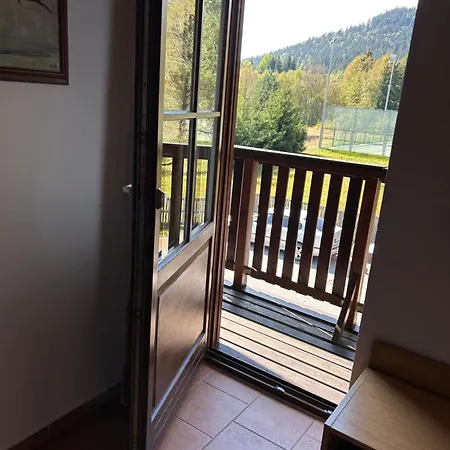 Slunecna Lada Lodge