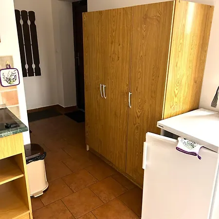 Slunecna Lada Borová Lada