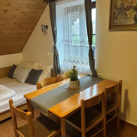 Slunecna Lada Orman Evi Borová Lada
